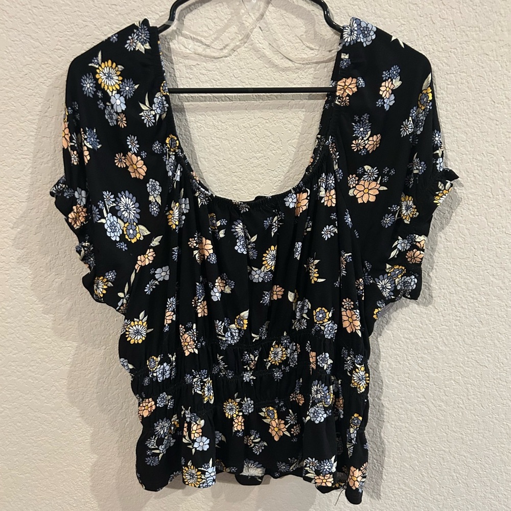 Women’s XL shirts